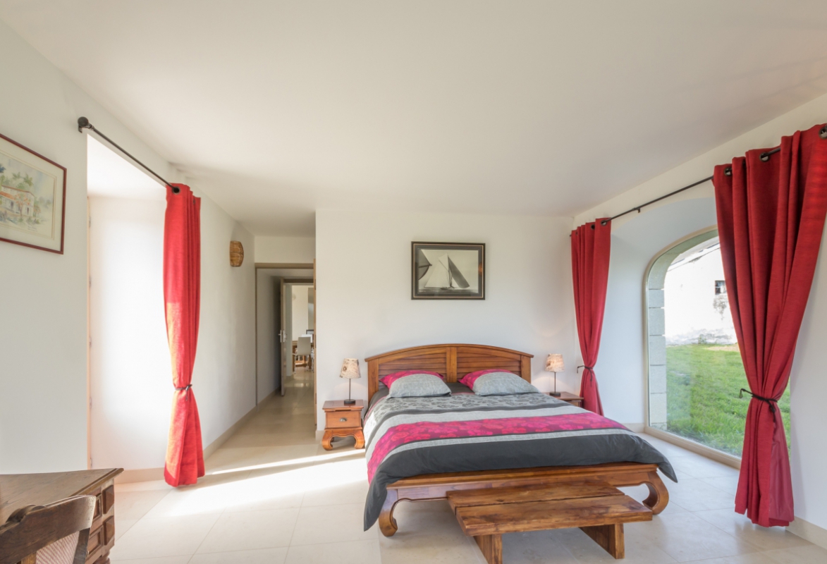 chambre "rose"
rez de chaussée photo 4