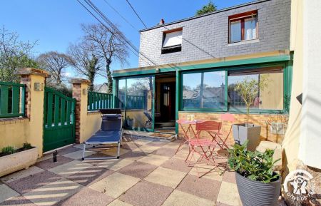 G&icirc;te n&deg;56G328 Camp&eacute;n&eacute;ac - Morbihan - photo