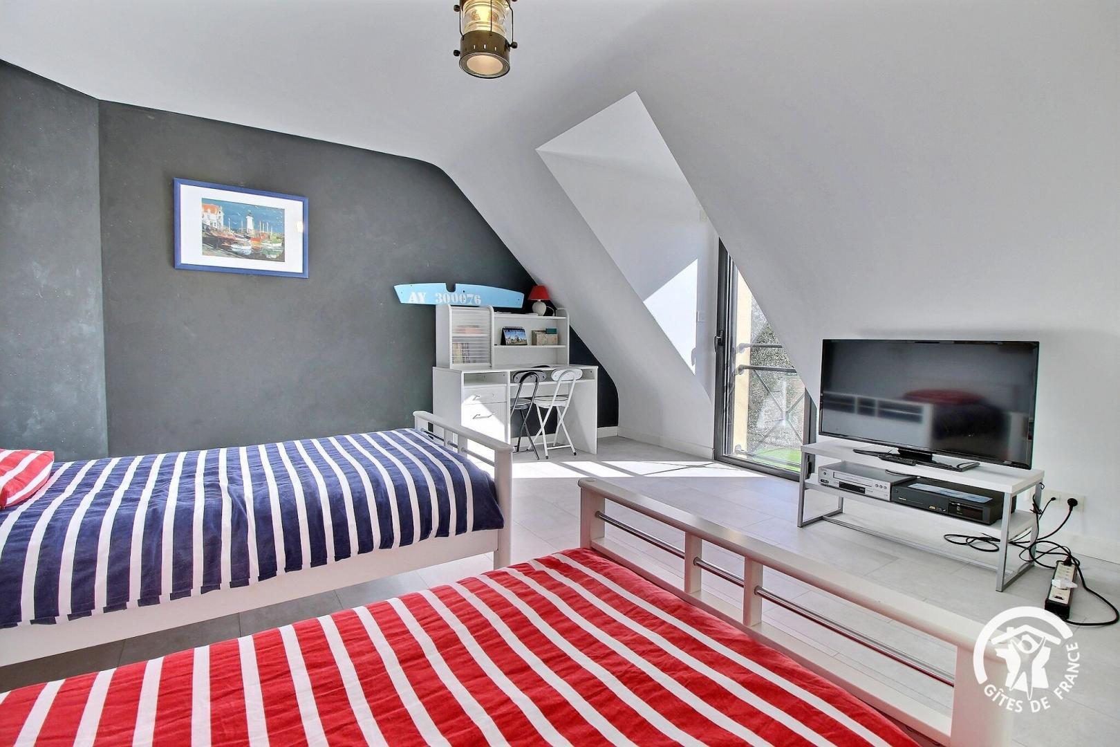 Coin bureau et TV photo 13