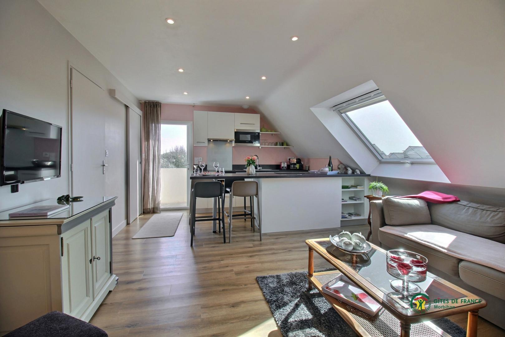 Chambre avec salon, cuisine et salle d'eau privatifs photo 11