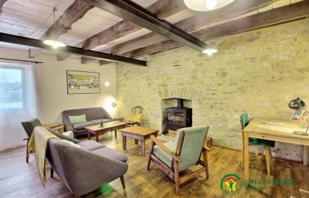 G&icirc;te n&deg;56G11974 Locoal-Mendon - Morbihan - salon cosy