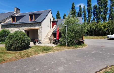G&icirc;te n&deg;56G14927 Noyal-Muzillac - Morbihan - Le gite se situe &agrave; l'&eacute;tage, sur la partie droite de la maison