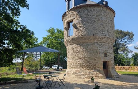 Moulin &agrave; vent56G15328 P&eacute;aule - Morbihan - Superbe moulin r&eacute;nov&eacute; au coeur de la nature