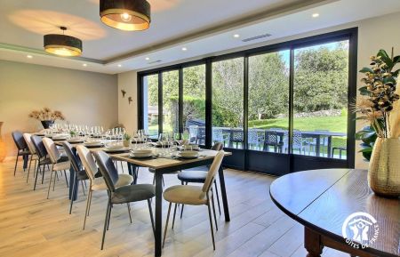 G&icirc;te n&deg;56G10610 Larmor-Baden - Morbihan - A 2 pas de la mer, location de vacances avec piscine int&eacute;rieure + salle de jeux