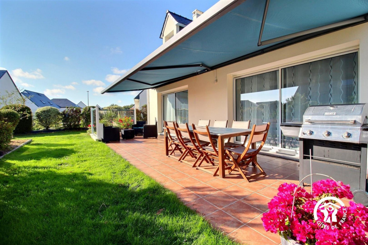 photo 0