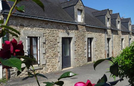G&icirc;te n&deg;56G8311 Hennebont - Morbihan - Au 12 rue des Figuiers