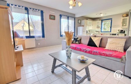 G&icirc;te n&deg;56G889 Baden - Morbihan - Espace salon - canap&eacute; convertible 160 x 200