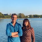 Laurence et Pierre-Fernand Guyomard
devant la Baie de Locoal